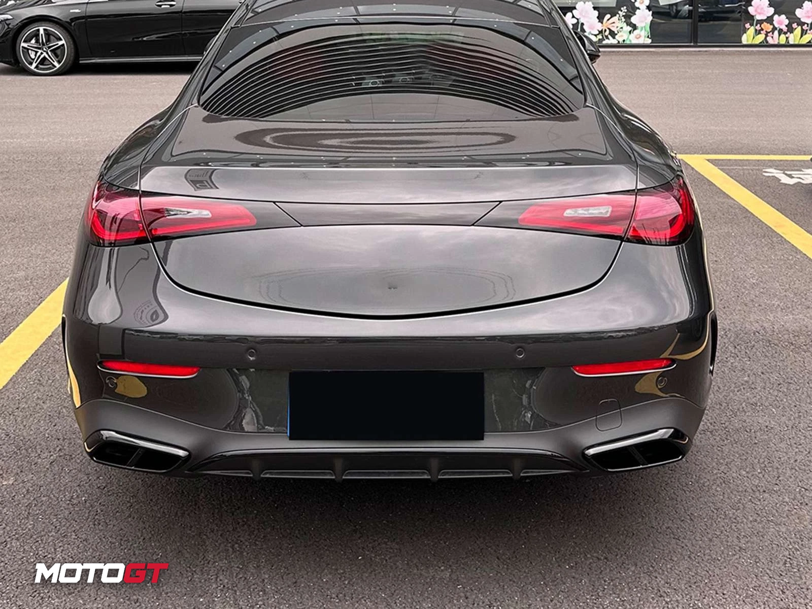 غطاء اكزوست خلفي من فئة CLE — 3